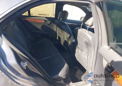 2011 Mercedes-Benz C 300 Luxury 4Matic/Sport 4Matic из США, поврежденный, VIN WDDGF8BB5BF540430